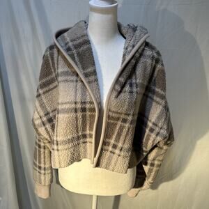 Koolaburra by Ugg Women's Jacket XS Cozy Sherpa Hooded Plaid Cropped A612517